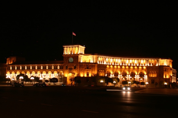 The building of the governement on the central square of Erevan